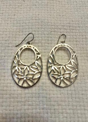 Серьги овальные с цветочным узором