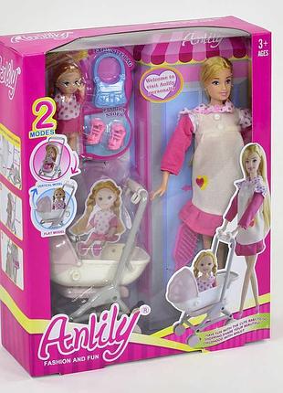 Кукла с ребенком и коляской