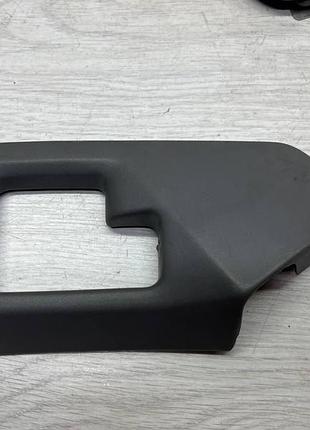 Накладка внутрішньої правої ручки для opel vectra a 90286748