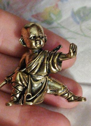 Фигурка статуэтка латунная латунь ниндзя мастер кунфу боевые искусства