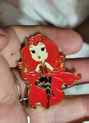 Брошка брошка пін дівчина сексі відьма в червоному