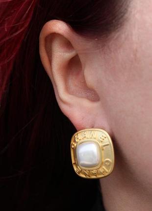 Серьги гвоздики с логотипом/посеребрение и позолота 24к