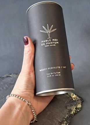 Парфюмированная вода унисекс аромат parle moi de perfum woody