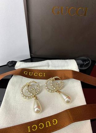 Брендовые серьги в стиле гучи с жемчугом майорка, позолота. люкс качество