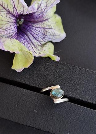 Кільце з натуральним каменем лабрадор. перстень овал в сріблі. 17.5 розмір. індія