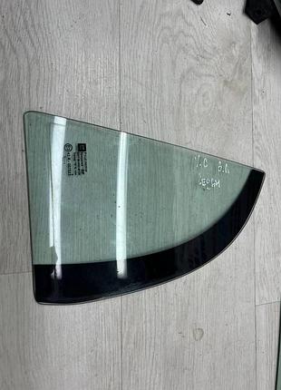 Скло форточка трикутник зад ліве седан опель вектра ц. opel vectra c 24450180