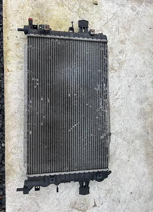 Радіатор охолодження основний опель астра аш, зефіра б, opel astra h, zafira b 2.0 t 2.2, 13129047