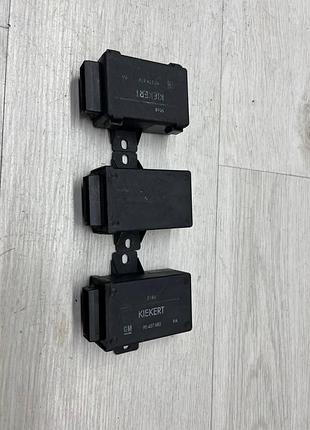 Реле центрувального замка opel vectra a, astra f, calibra, corsa b, omega senator b, tigra, vectra,90274678