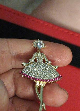 Брошь брошка золотистый металл балет балерина танцовщица