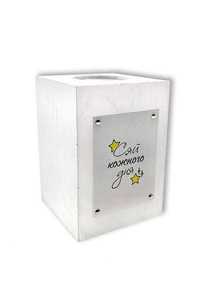 Дерев'яний підсвічник з металевою вставкою білий 6х9х6 см сяй кожного дня хрпмд00013бу тур-колекшн