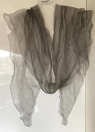 Жіночий повітряний напівпрозорий сірий шарф-палантин
