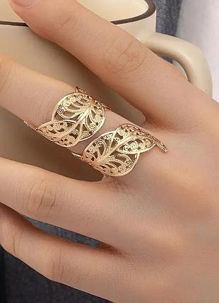 Елегантна вінтажна золотиста каблучка з квітковим орнаментом, розмір реголюється