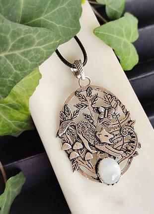 Місячний камінь підвісок овал. кулон з натуральним адуляром. підвіс з місячного каменю. індія.