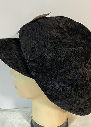 Женская демисезонная кепка из микровельвета цвет бордовый чёрный