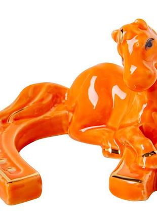 Статуэтка lefard огненная лошадка подкова 8,5 см 1149-510 фарфор