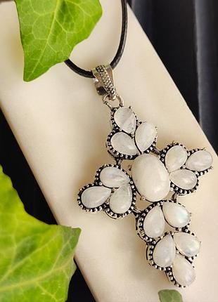 Місячний камінь підвіс хрест. підвісок з місячним каменем крапля овал. крест з адуляру. місячного каменю.індія