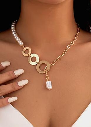 Оригінальне металеве намисто з додаванням штучних перлин