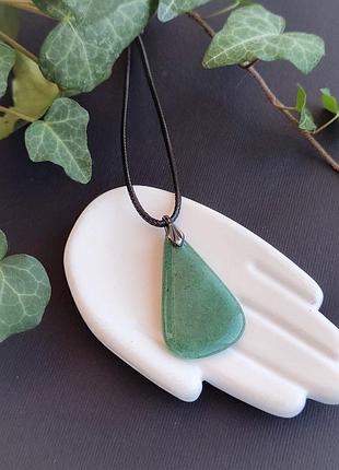 Зелений авантюрин крапля підвіс. вінтажний підвісок з авантюрину. кулон. німеччина. вінтаж.