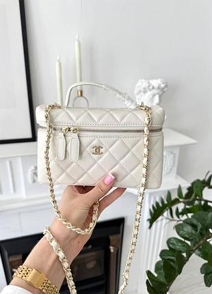 Женская сумка chanel молочная кожаная, сумочка на каждый день шанель