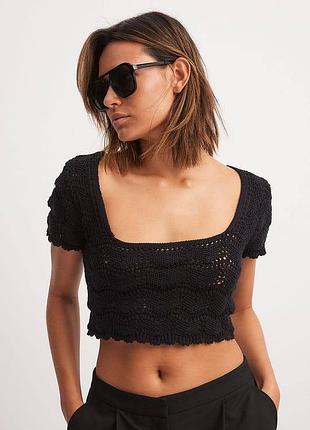Кроп-топ вʼязаний