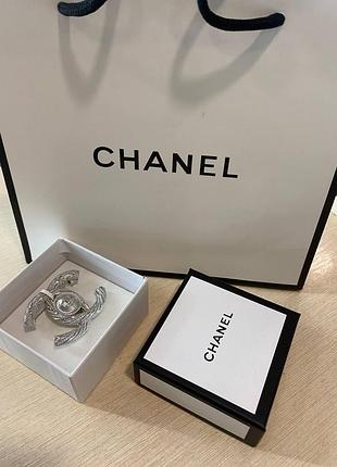 Брендовая брошь, посеребрение