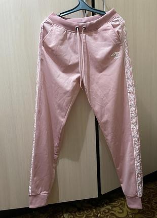 Спортивні штани жіночі umbro з німеччини
