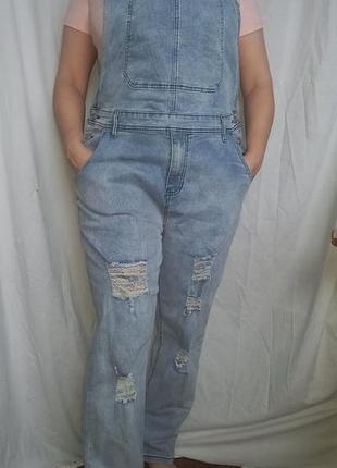 Комбинезон джинсовый