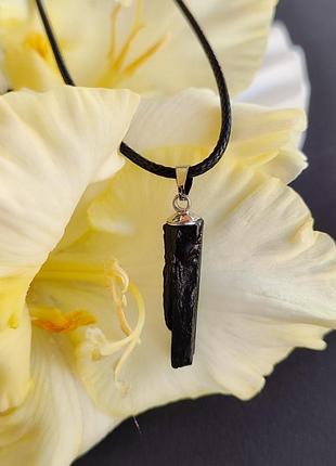 Шерл підвісок кулон натуральний шерл чорний турмалін. підвіс з шерлу. індія