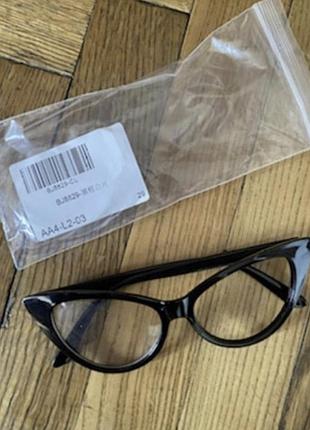 Декоративні очкі