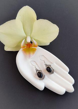Сережки з чорного оніксу овал. чорний онікс кульчики. індія