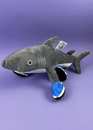 М яка іграшка "акула" тралалело тралала а47459 довжина 37 см, три ноги, імітовані кеди