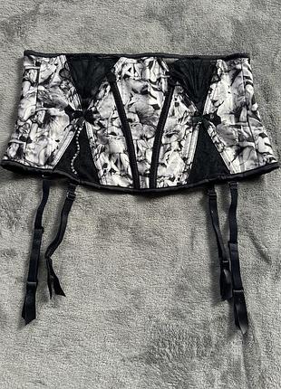 Пояс до чулок панчох широкий