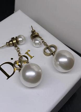 Сережки диор с жемчугом и логотипом, позолота 18 к (можно приобрести с подвеской)