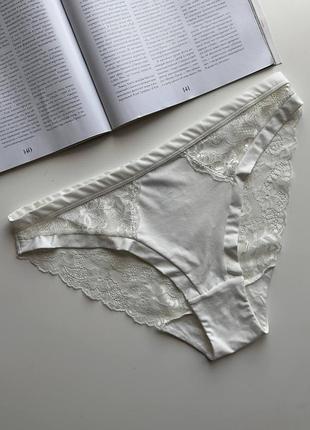 1045 гарні жіночі трусики сліпи з мереживом