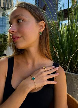 Van cleef набор 3 предмета - сережки, кольцо, браслет / зеленая эмаль / лимонное золото / проба, гравировки