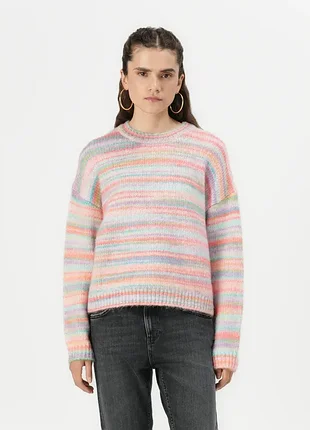 Теплый вязаный свитерик в составе шерсть