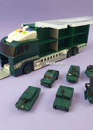 Ігровий набір трейлер-гараж 36см військові машинки ay1818ad автовоз з машинками