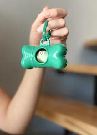 Диспенсер с мусорными пакетами для собак