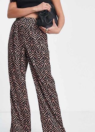 Атласні брюки з принтом зебра