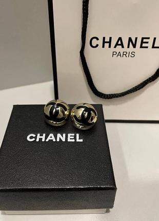 Серьги шанель позолота 18 к / стильные серьги пусеты лимонное золото