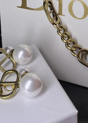 Сережки диор с жемчугом и логотипом, позолота 18 к (можно приобрести с подвеской)