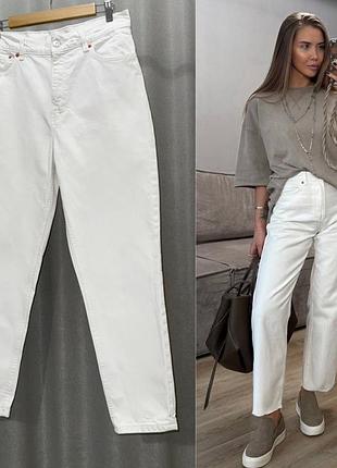 Джинси від mango в білому колярі