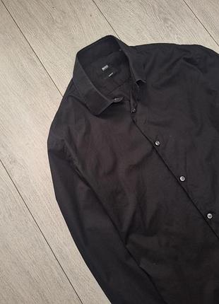 Черная мужская рубашка hugo boss m