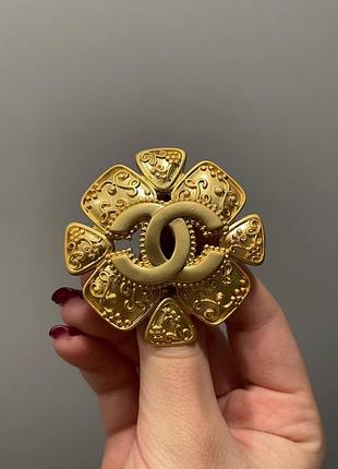 Брошка шанель позолота 18 к/розкоштовна велика брошка вінтаж