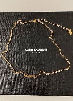 Короткая подвеска - чокер позолота 18 к / сен лоран подвеска цепочка короткая с логотипом