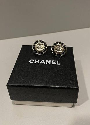 Серьги шанель позолота 18 к / стильные серьги пусеты