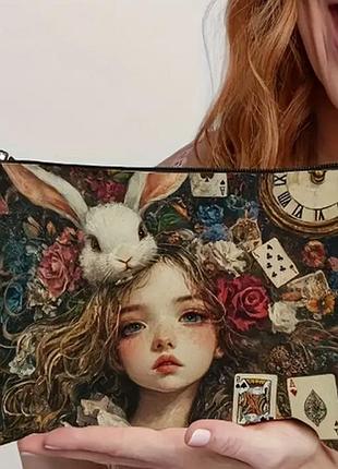 Велика косметичка органайзер з прінтом "аліса в країні див"