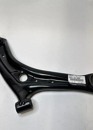 Рычаг передней подвески нижний правый mazda 2, d65134300d