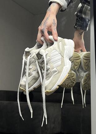 Женские кроссовки adidas 22см