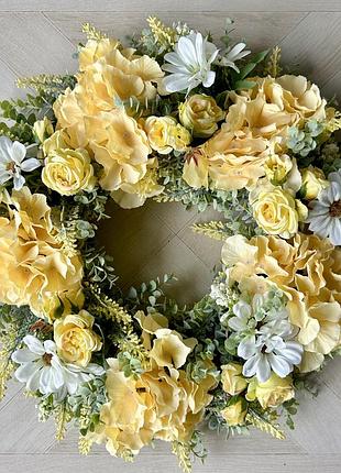 Квітковий декоративний вінок на двері літній ранок, жовтий, 50 см